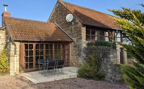 Large Gte With Pool In Peaceful Burgundy